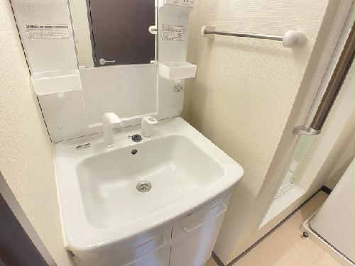 洗面設備　設備・仕様は号室により異なる為現況を優先致します。