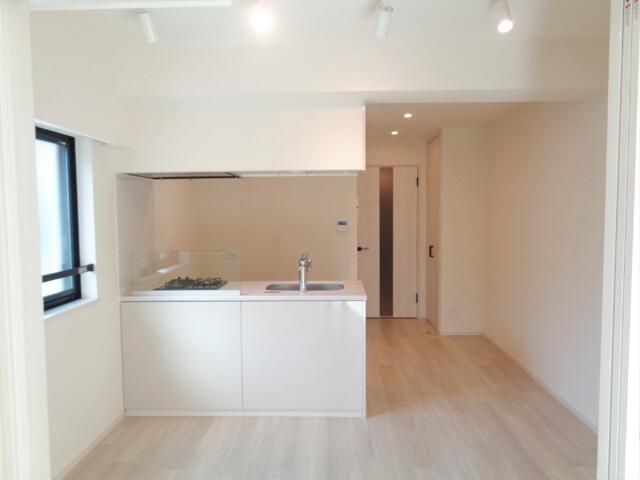 居室・リビング　ゆったり過ごせる居間です