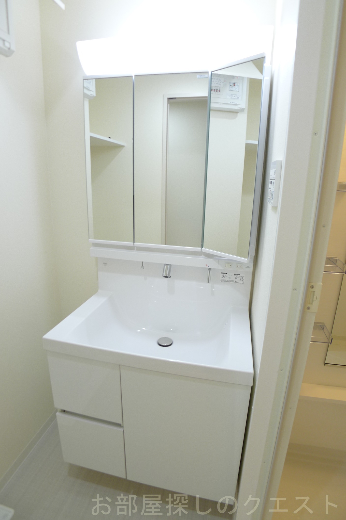 洗面設備　（写真は同仕様）