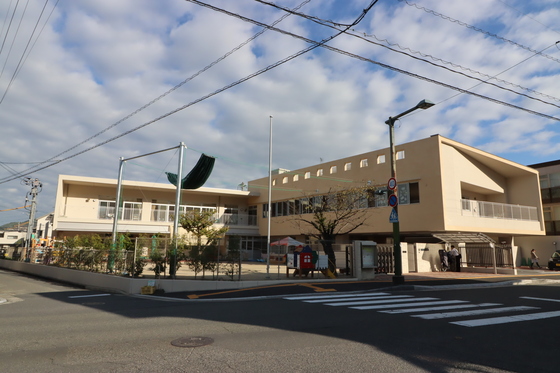 幼稚園・保育園　さいわい保育園（幼稚園・保育園）まで298m