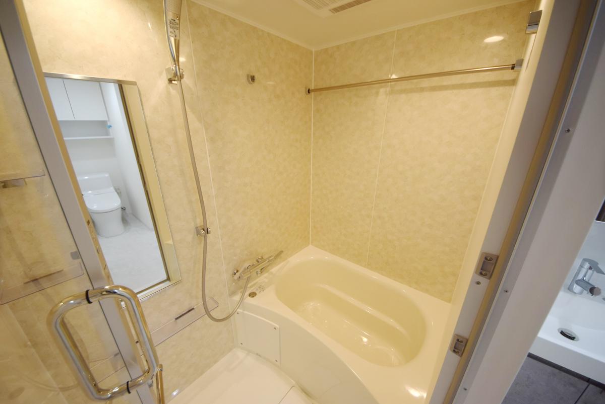 バス・シャワールーム　風呂