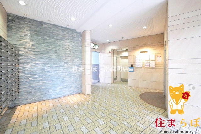 エントランス　共用部の印象も大切に