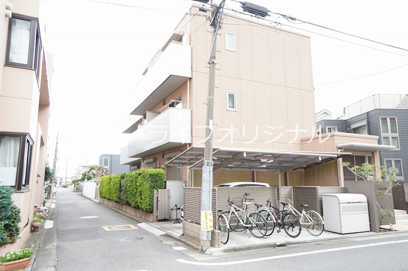 建物外観　高い耐震性能を備えた積水ハウス施工の賃貸マンションです。