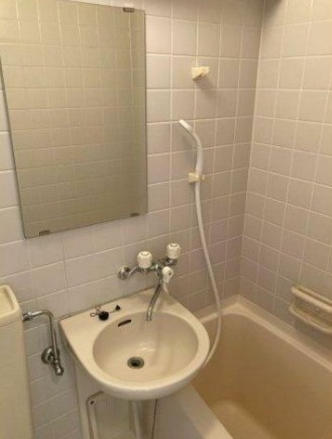 洗面設備　同仕様