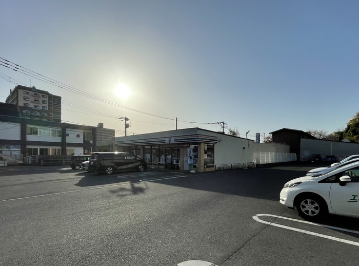 コンビニ　セブンイレブン八幡友田1丁目店（コンビニ）まで454m