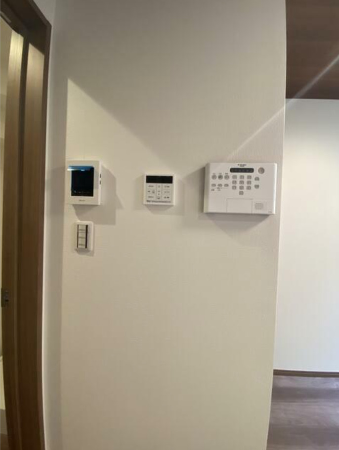 その他共有部分　モニター付きインターホンです。