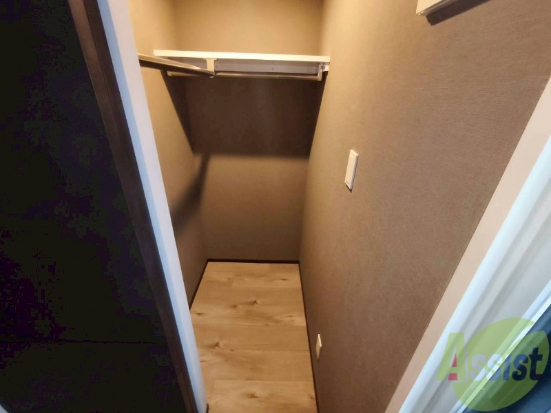 収納　クローゼットがありました。お洋服や荷物はここへ