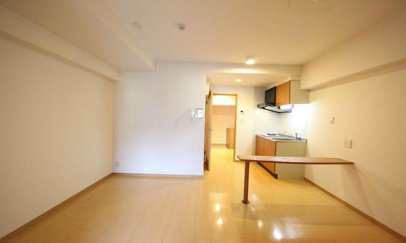 居室・リビング　ＬＤＫ9.48帖　洋室5.9帖とつなげても仕切っても使えます