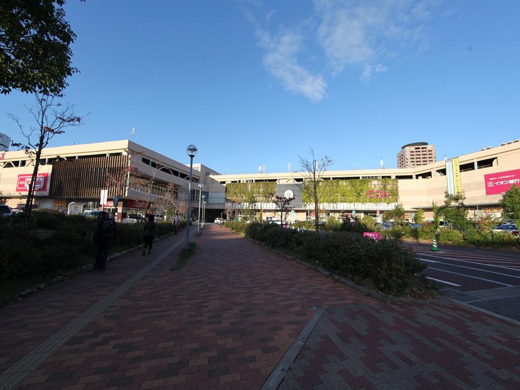 ショッピングセンター　イオンタウン千種（24時間営業スーパーあり） (ショッピング（ショッピングセンター）まで946m