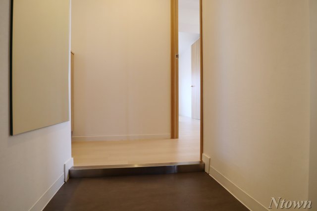 玄関　落ち着いた玄関です