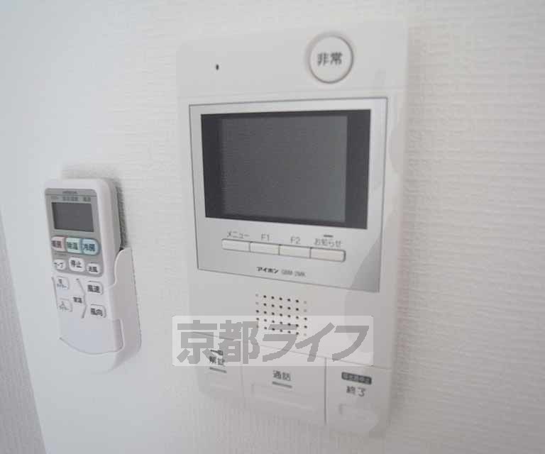 セキュリティ　カラーモニターフォン付きです。