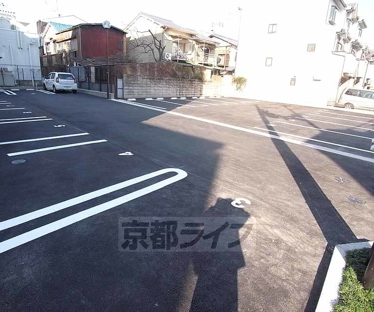 駐車場　駐車スペースです。