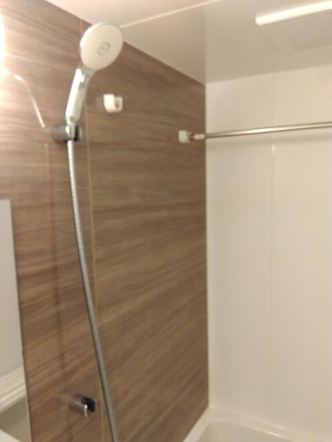 バス・シャワールーム　?