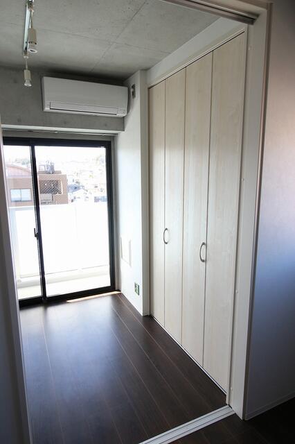 居室・リビング　?