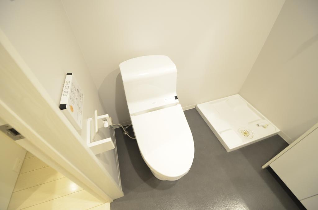 トイレ　シャワー付トイレ