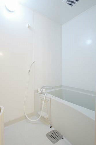 バス・シャワールーム　バス／シャワー