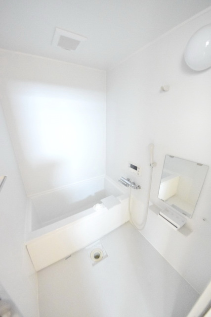 バス・シャワールーム　～１日の疲れを流しましょう～