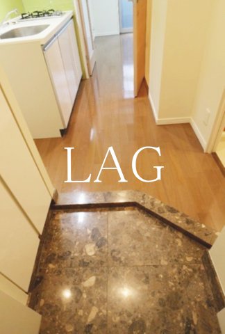 玄関　玄関です。