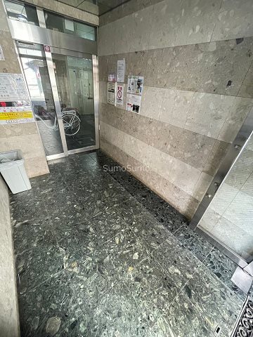 ロビー　ゆとりのあるロビーです