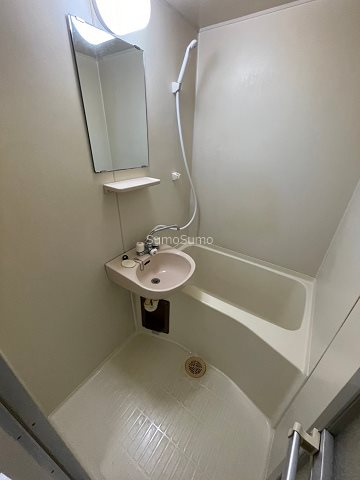 バス・シャワールーム　お風呂です