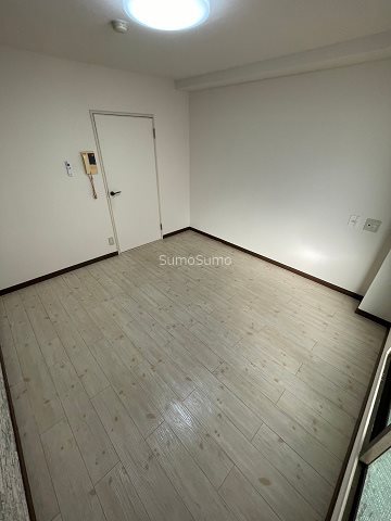 その他部屋・スペース　広くて明るい寝室