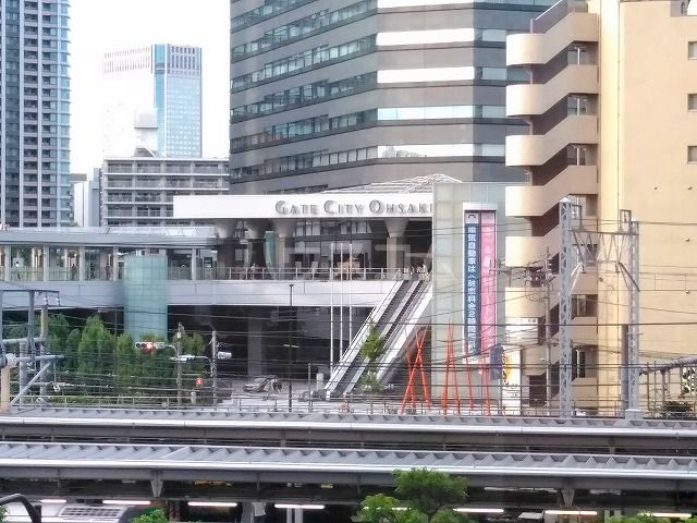 ショッピングセンター　ゲートシティ大崎（ショッピングセンター）まで821m
