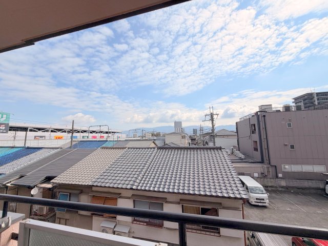 眺望　この見晴らしが明るいお部屋を作ってますよ。