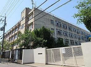 中学校　東大阪市立若江中学校（中学校）まで1614m