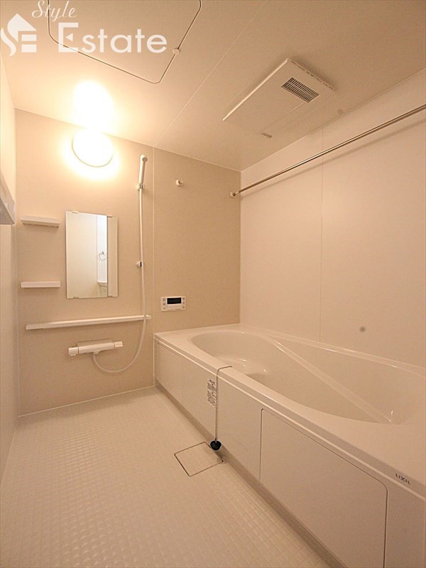 バス・シャワールーム　バスルーム