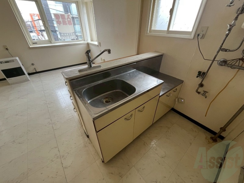 キッチン　キッチンはスペースも広々していて使いやすそうですよ！