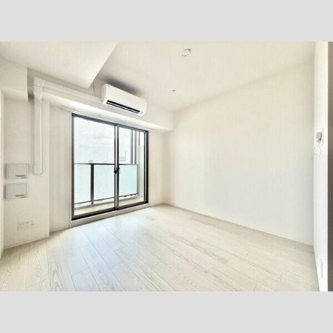 居室・リビング　室内