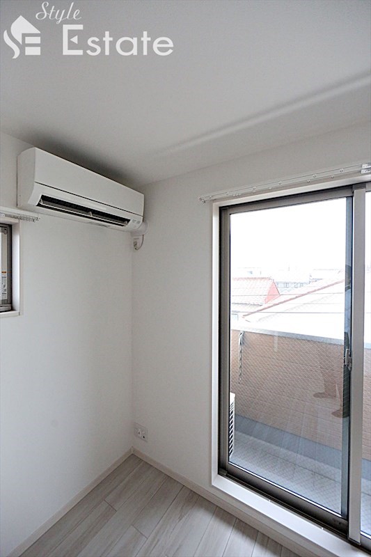 その他設備　リビングエアコン