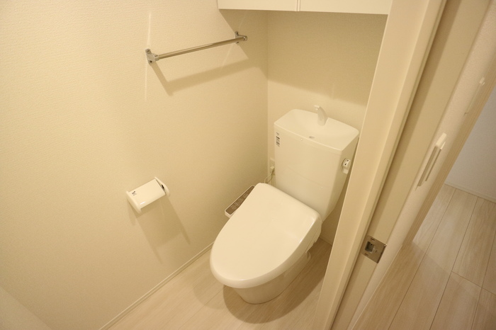 トイレ　温水洗浄暖房便座