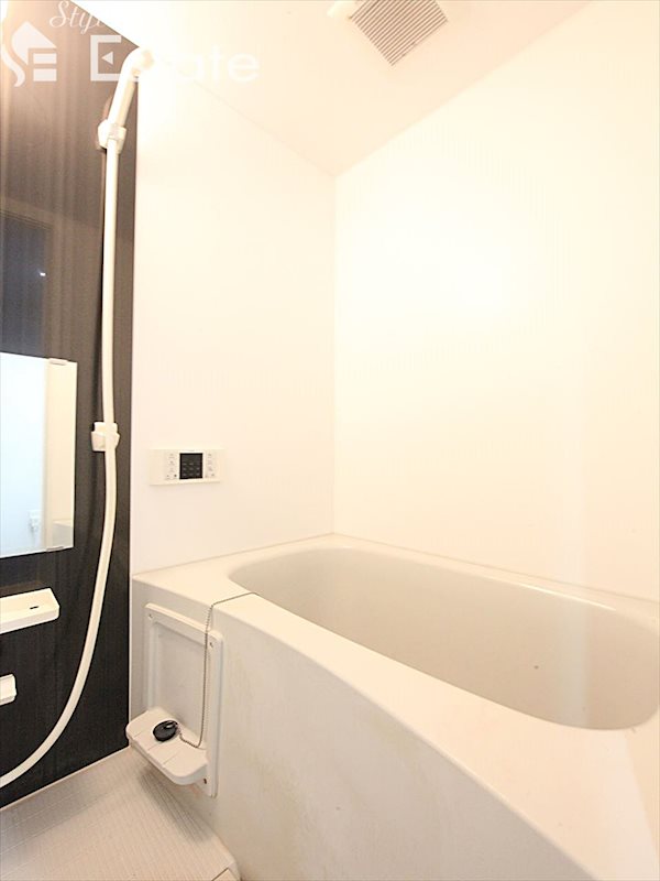 バス・シャワールーム　バスルーム