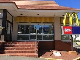 飲食店　マクドナルド白石南郷通店（飲食店）まで939m