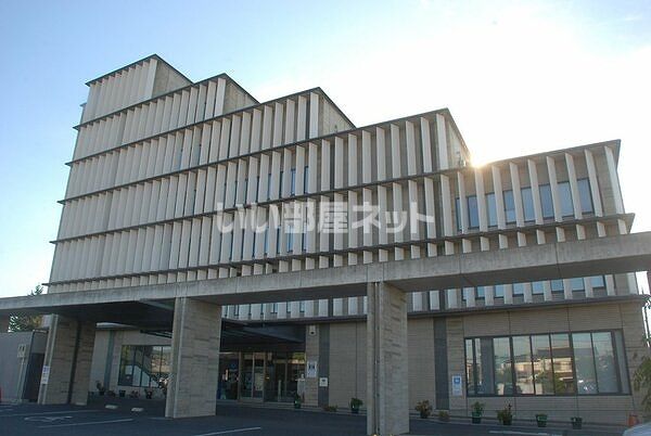 役所　木津川市役所（役所）まで925m