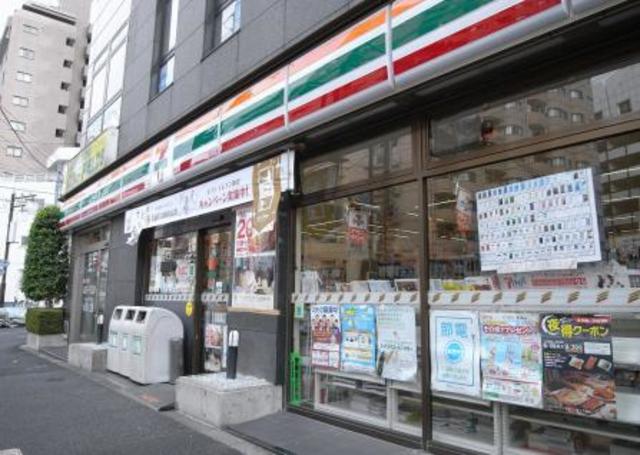 コンビニ　セブンイレブン文京本駒込4丁目店（コンビニ）まで501m