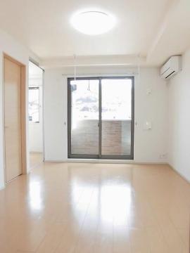 その他設備　エアコン　照明完備