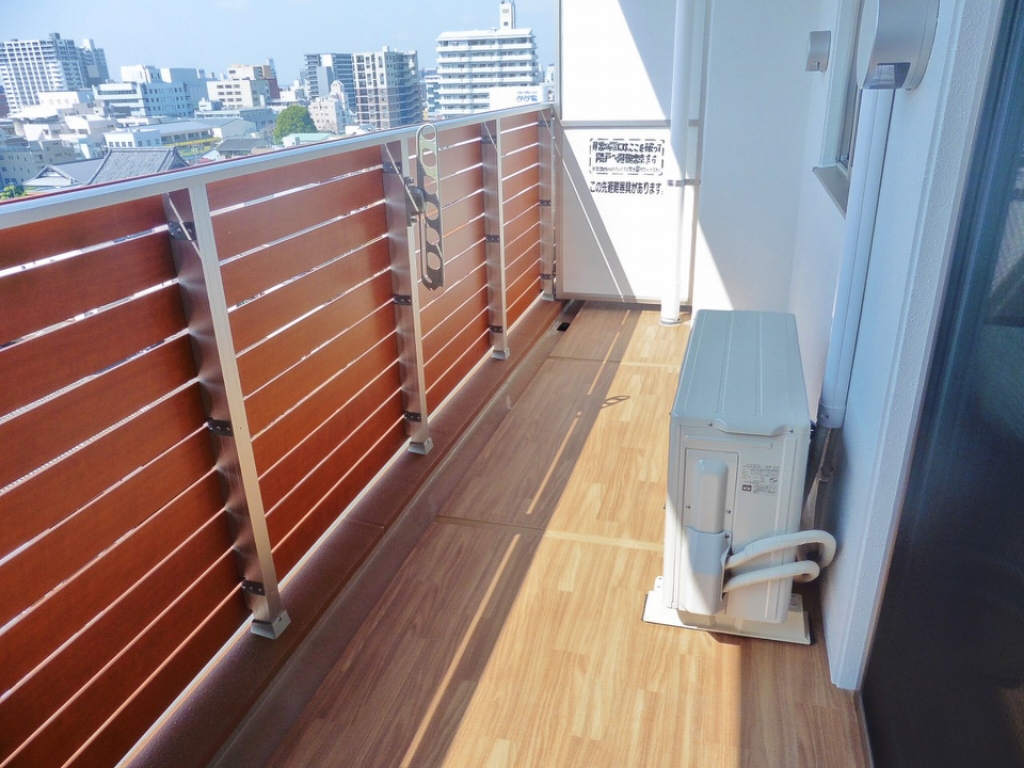 バルコニー　バルコニー