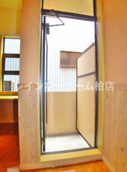 バルコニー　陽当たり良好なバルコニーです