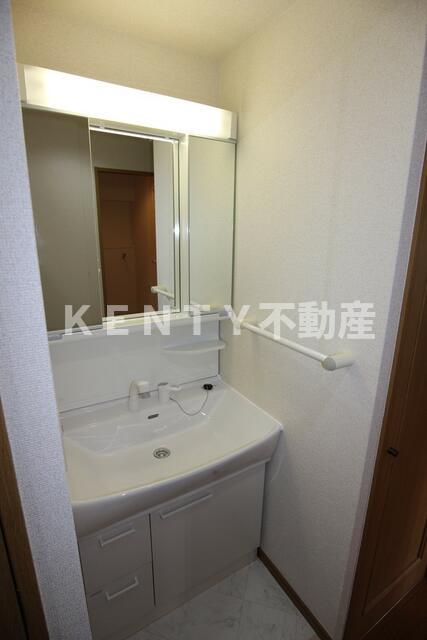 洗面設備　広い洗面スペース