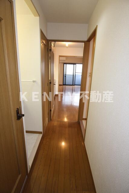 玄関　シンプルで使いやすい玄関です