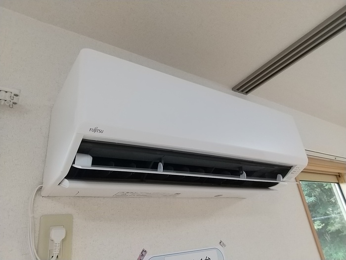 その他　LDKと北側洋室にエアコンがついています
