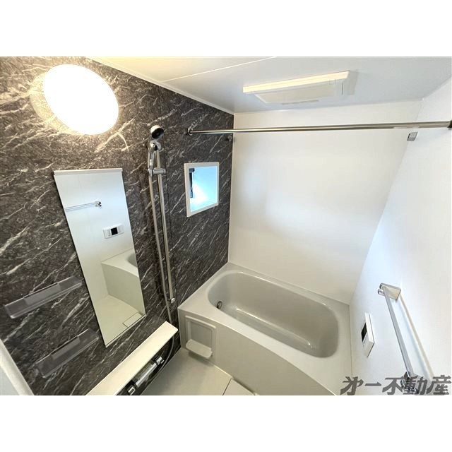 バス・シャワールーム　バスルーム