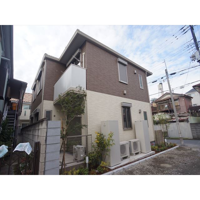 建物外観　２０１６年築積水ハウス施工オール電化シャーメゾン