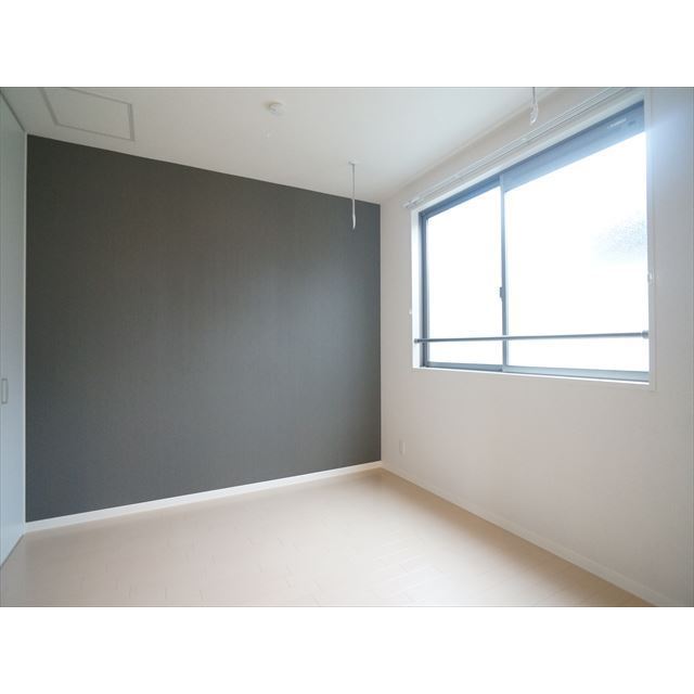 その他部屋・スペース　南西向きの洋室６．５帖♪