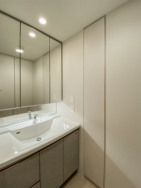 洗面設備　※写真は同タイプ住戸です。