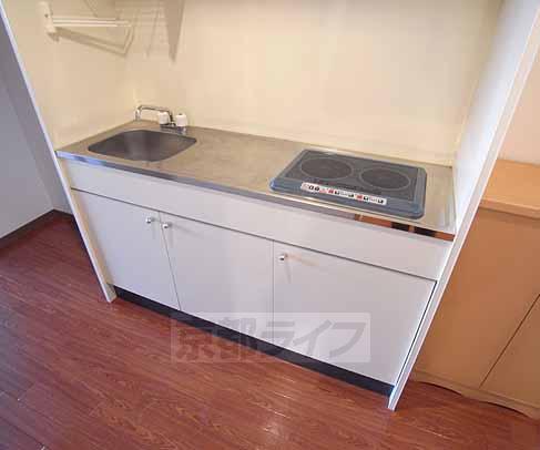 キッチン　お掃除のしやすいキッチンです。