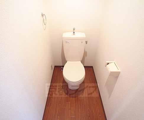 トイレ　清潔感のあるトイレです。