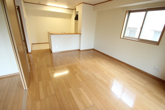 居室・リビング　※別部屋の写真です